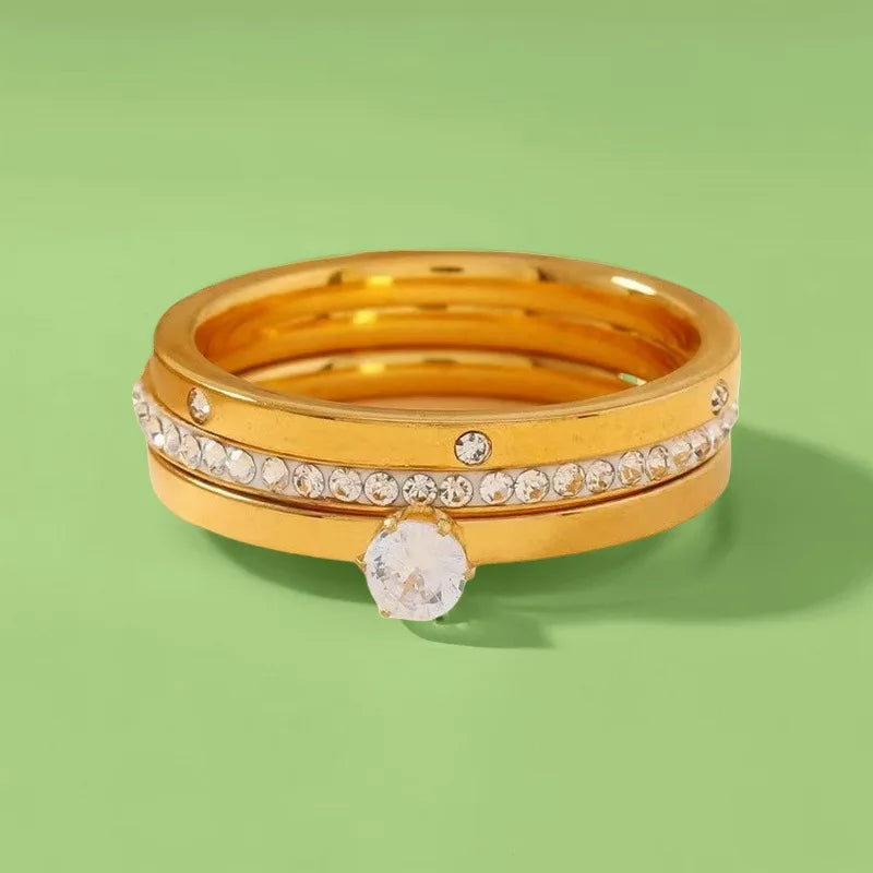 Set de Tres Anillos de Acero con Circonitas