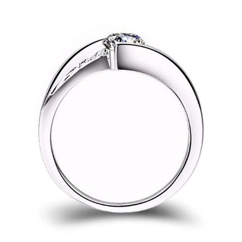 Anillo Plateado de Acero con Circonita Cuadrada