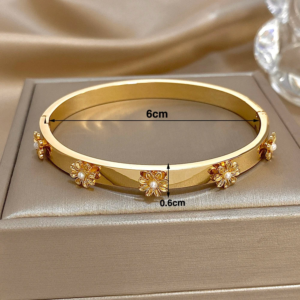 Brazalete de Acero con Flor y Cristales