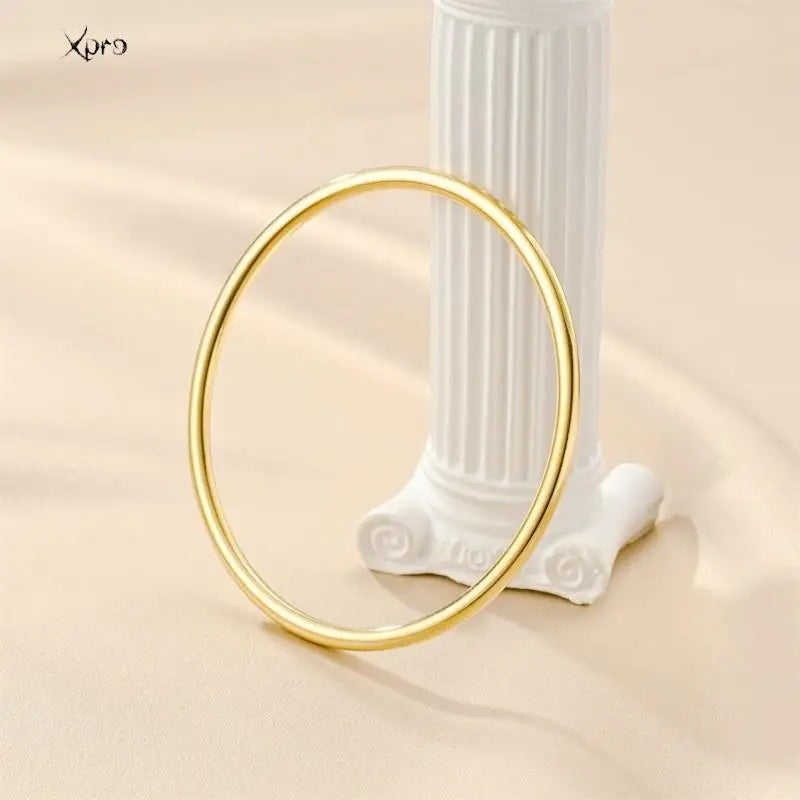 Pulsera Redonda Minimalista Dorada