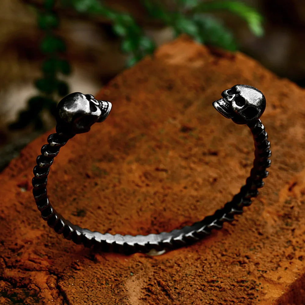 Pulsera Gótica de Acero con Calavera Negra