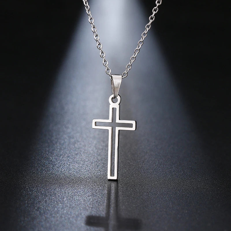 Collar Punk de Acero con Cruz