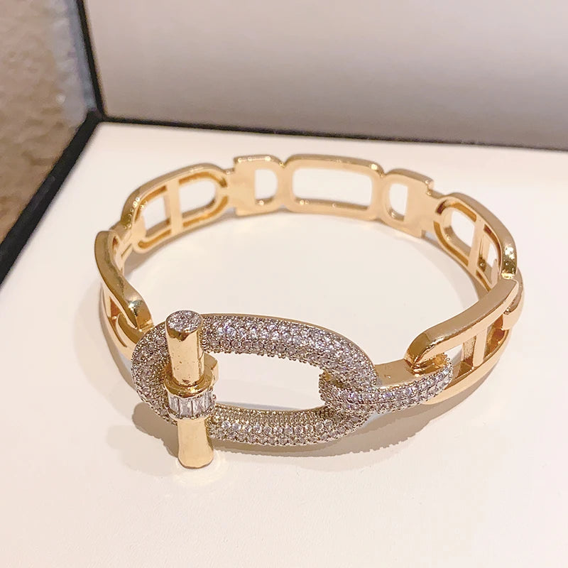 Pulsera Brutalista de Diseño