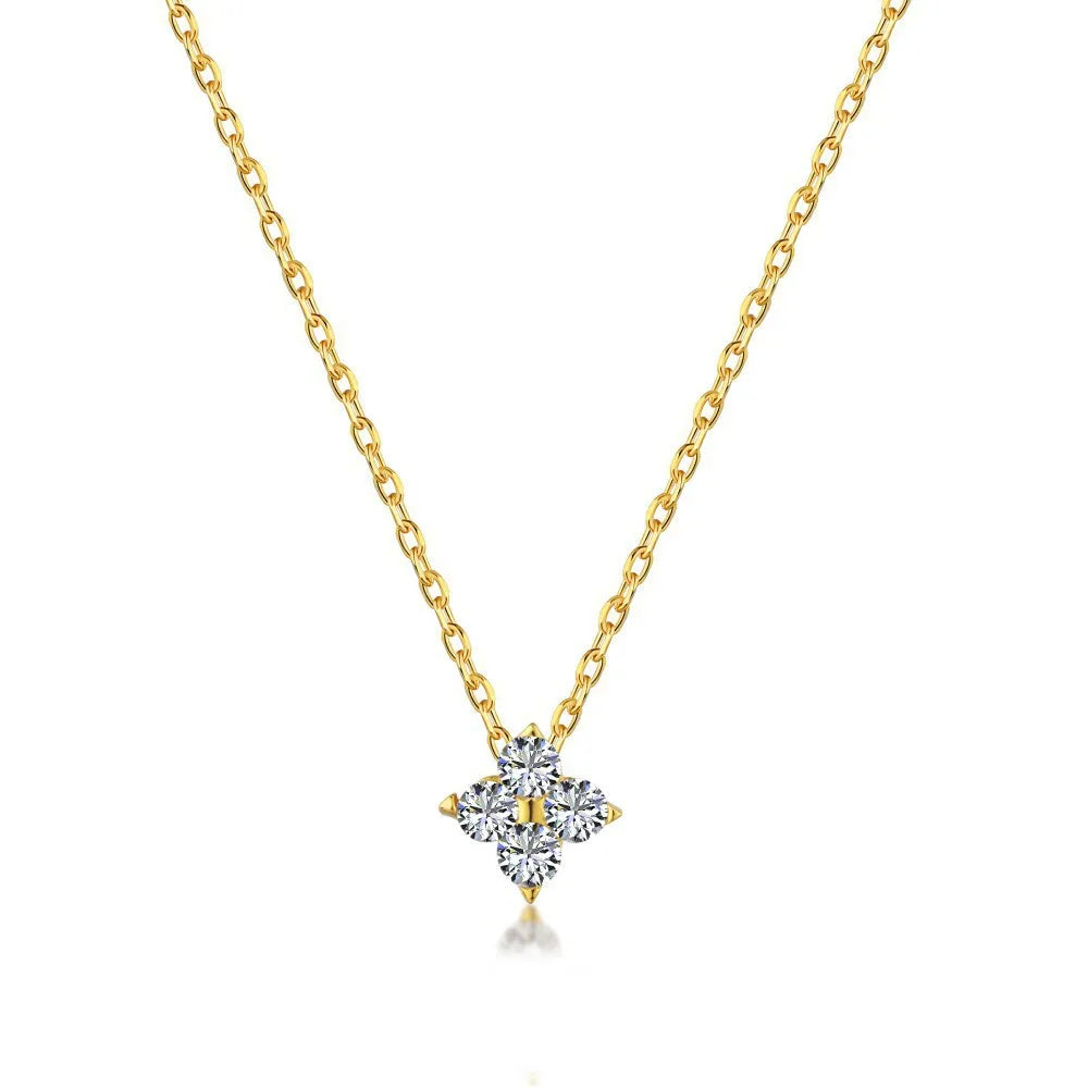 Collar Dorado con Trébol y Circonitas
