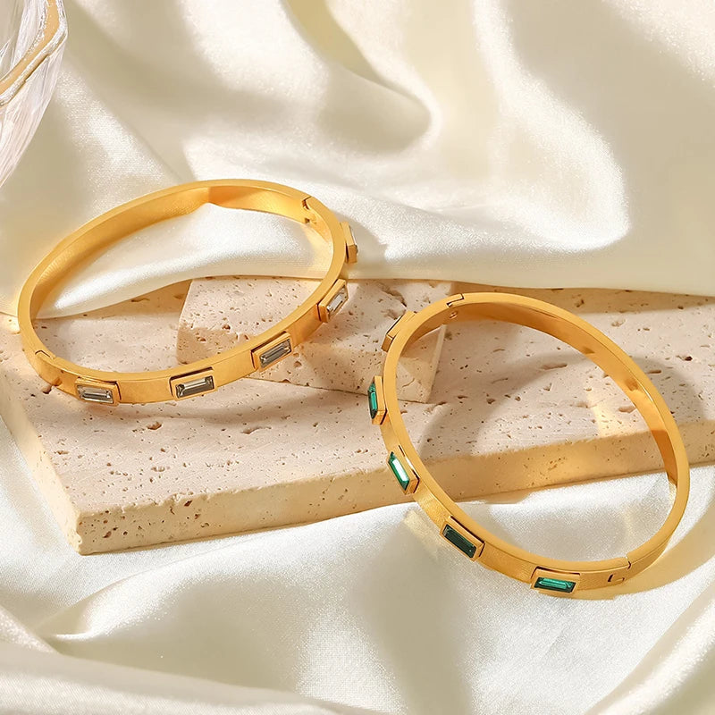 Pulsera Impermeable de Acero con Circonitas