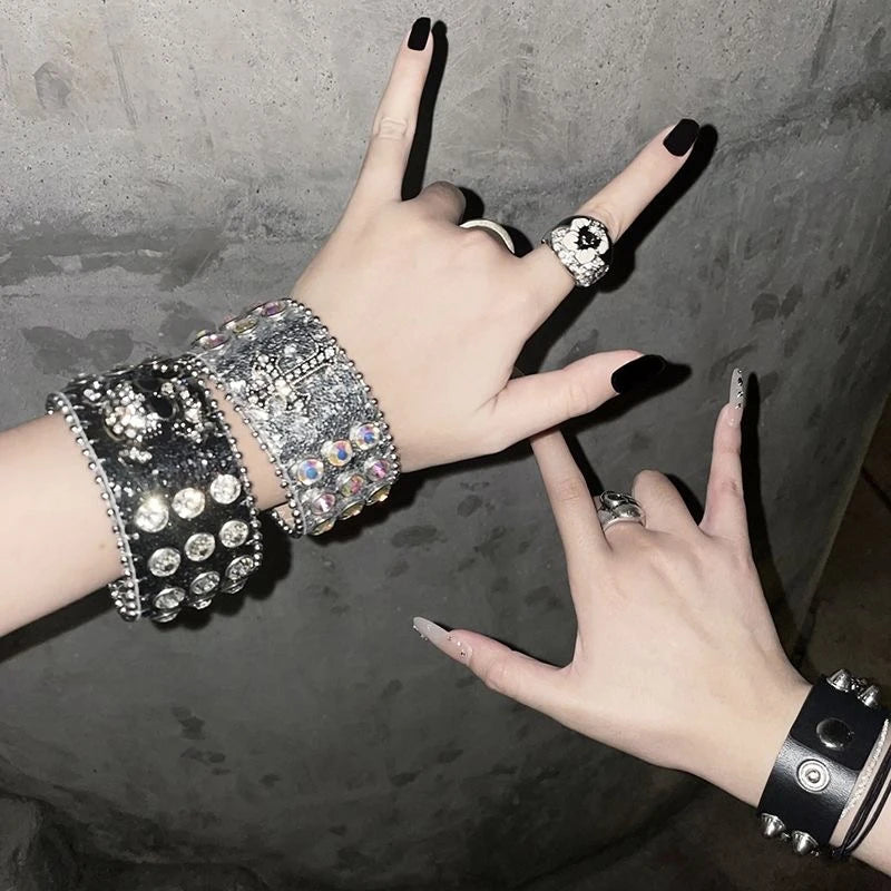 Pulsera Brutalista de Diseño