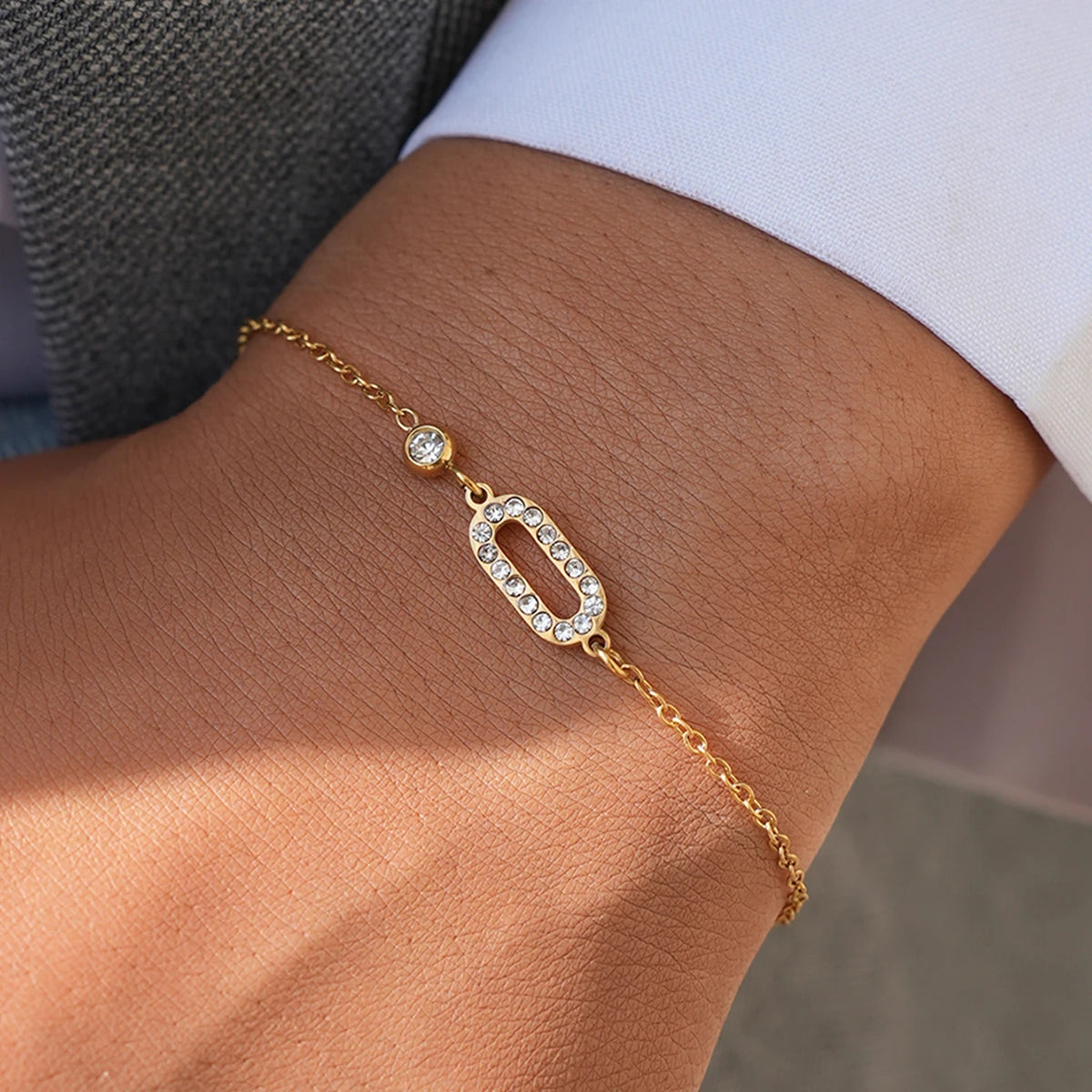 Pulsera Dorada de Acero con Circonitas