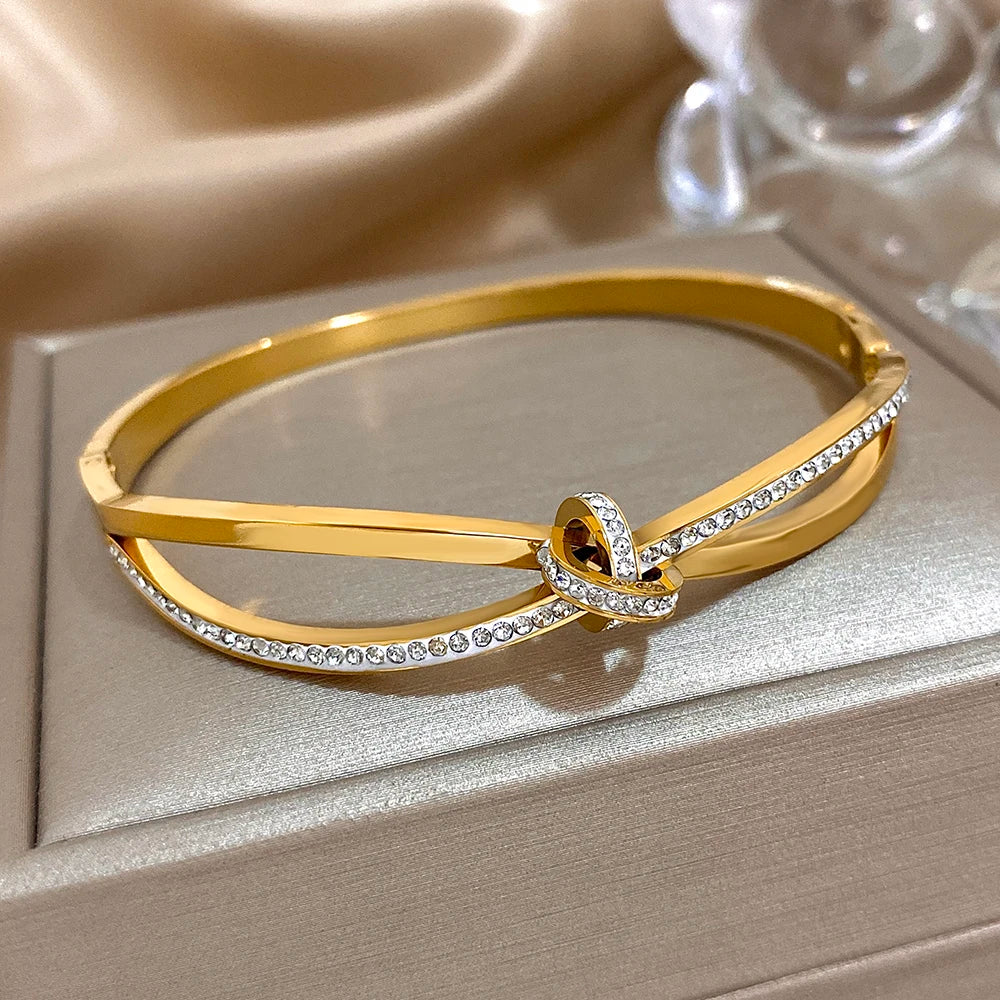 Brazalete Impermeable de Acero con Nudo