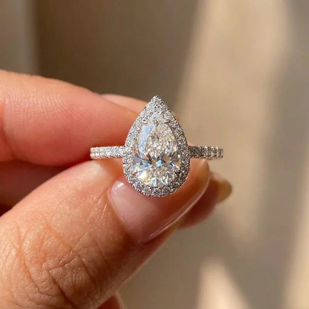 Anillo de Plata 925 con Circón Pera de 1 ct