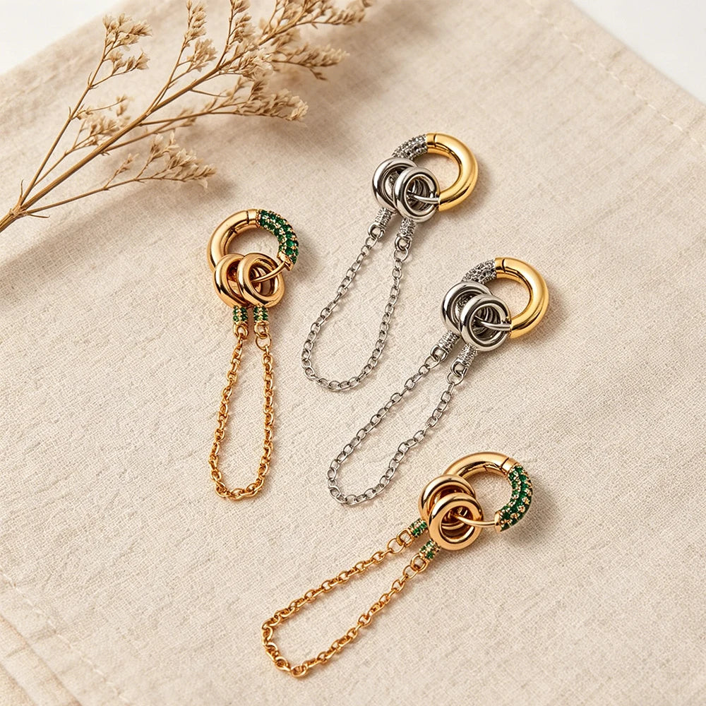 Pendientes Dorados con Circonita y Cadena