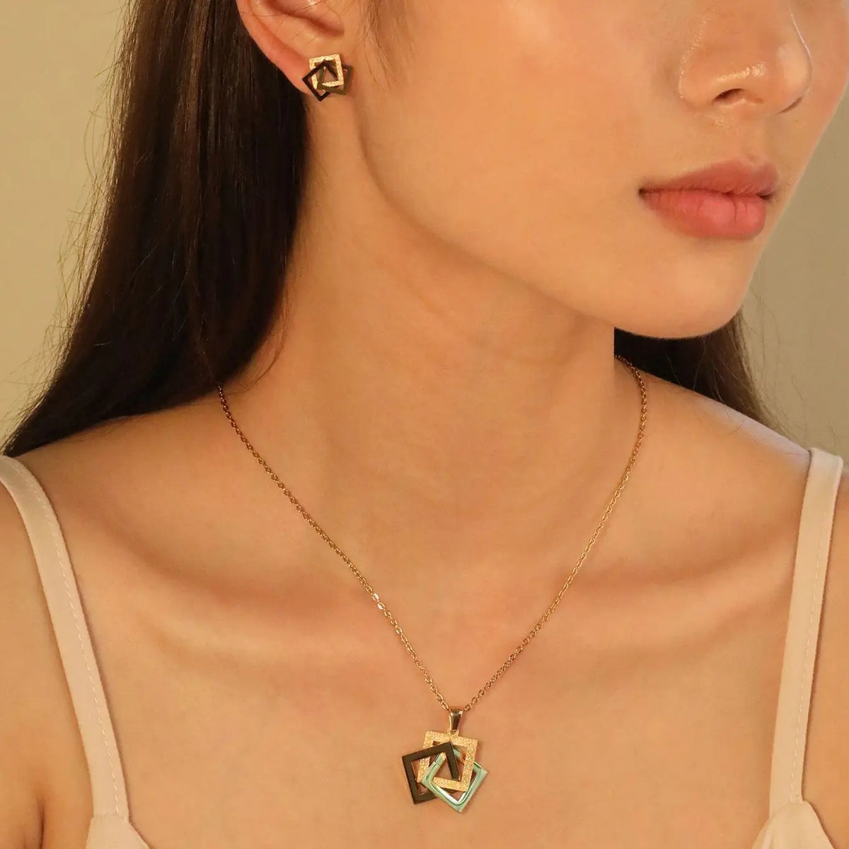 Conjunto Dorado Impermeable de Acero