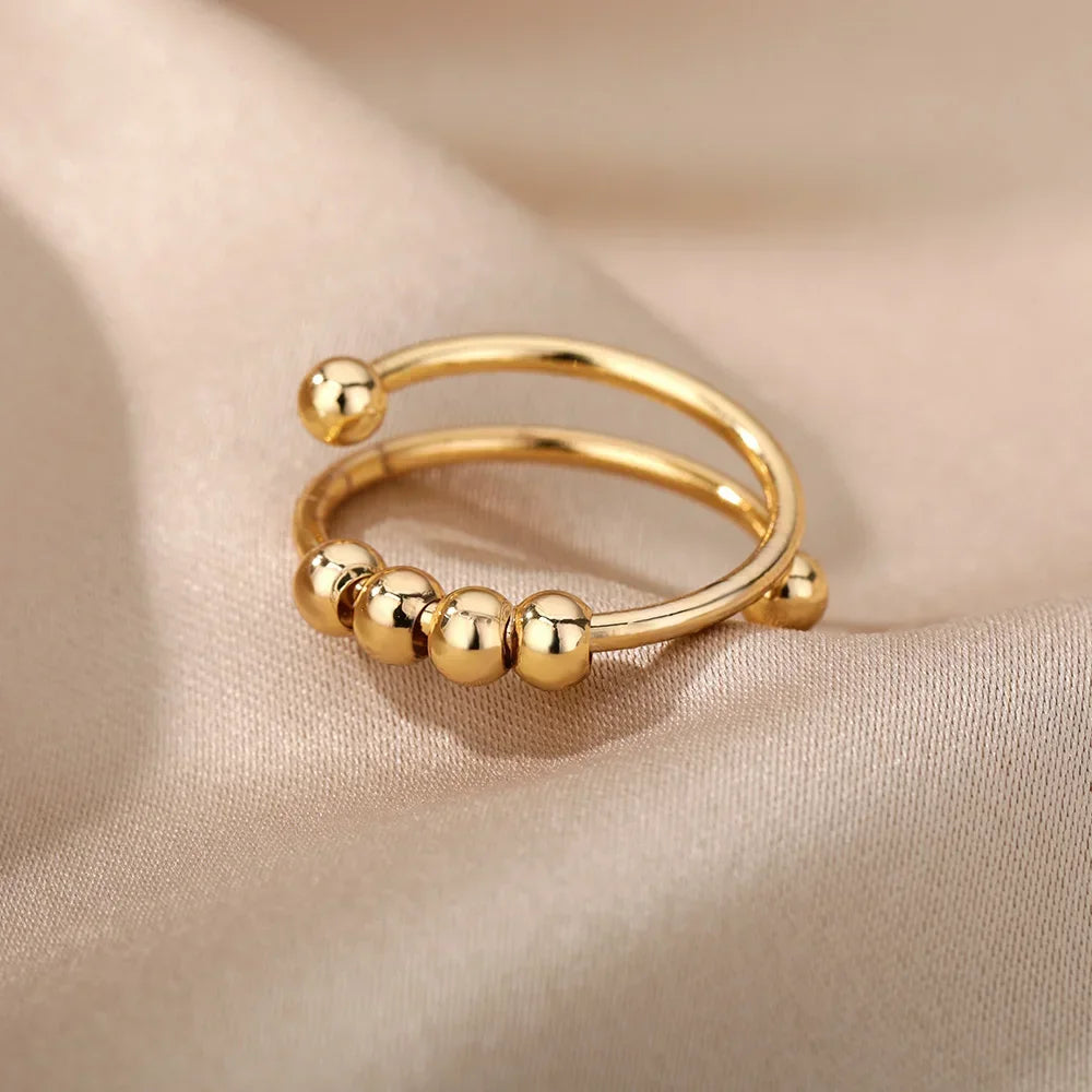 Anillo Dorado Vintage con Corazón