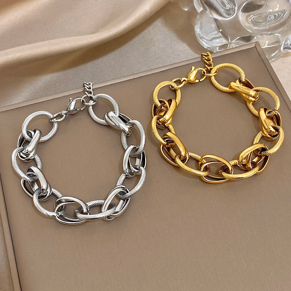 Pulsera Brutalista de Diseño