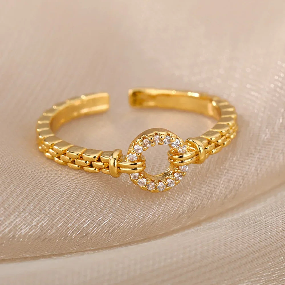 Anillo Dorado Vintage con Corazón