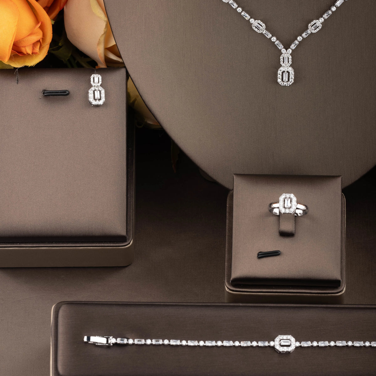Set de Joyería Minimalista con Circonita Rectangular para Mujer