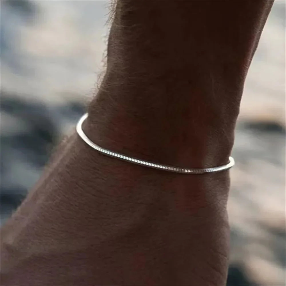 Pulsera de Acero con Colgante Cuadrado