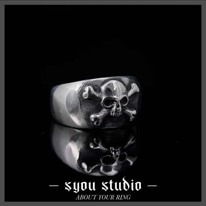 Anillo Vintage de Acero con Calavera
