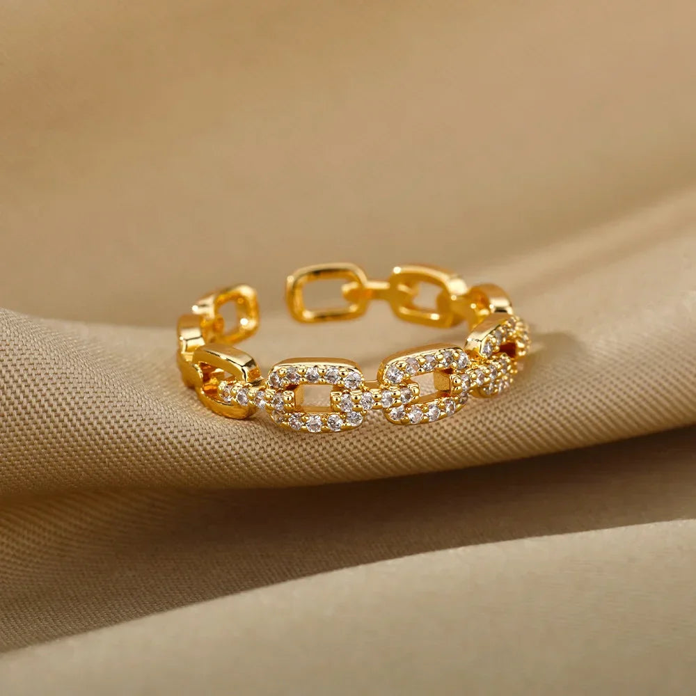 Anillo Dorado Vintage con Corazón