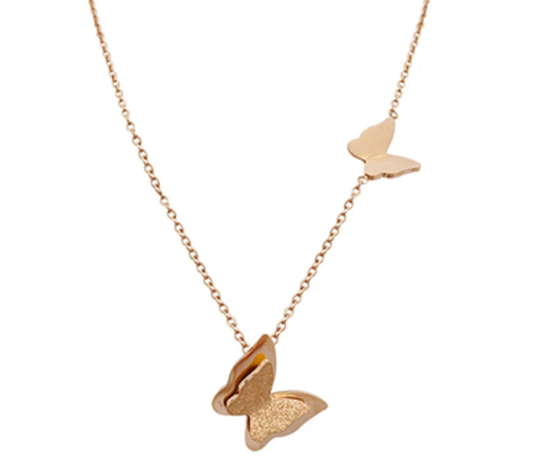 Collar Rosa Dorado con Doble Mariposa