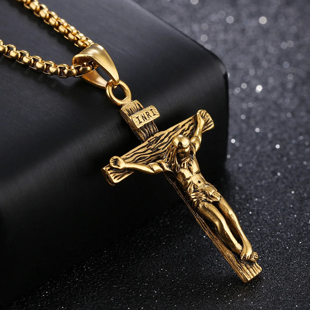 Collar de Acero con Cruz