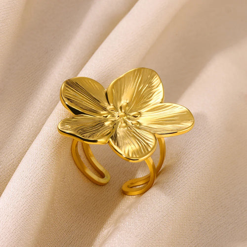 Anillo Dorado Vintage con Corazón