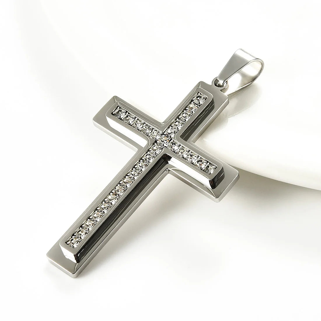 Collar de Acero con Cruz y Cristales