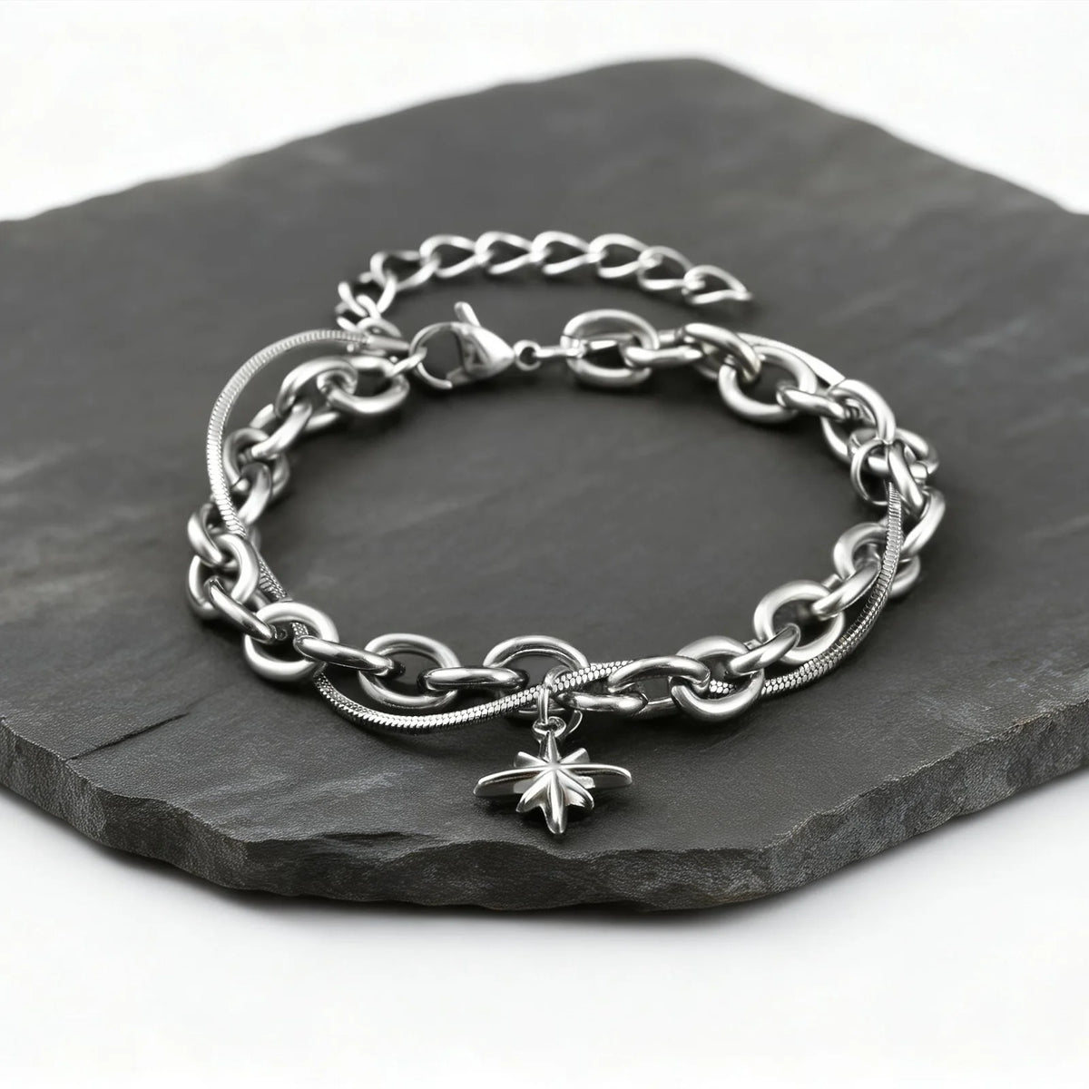 Pulsera Minimalista de Acero en Capas