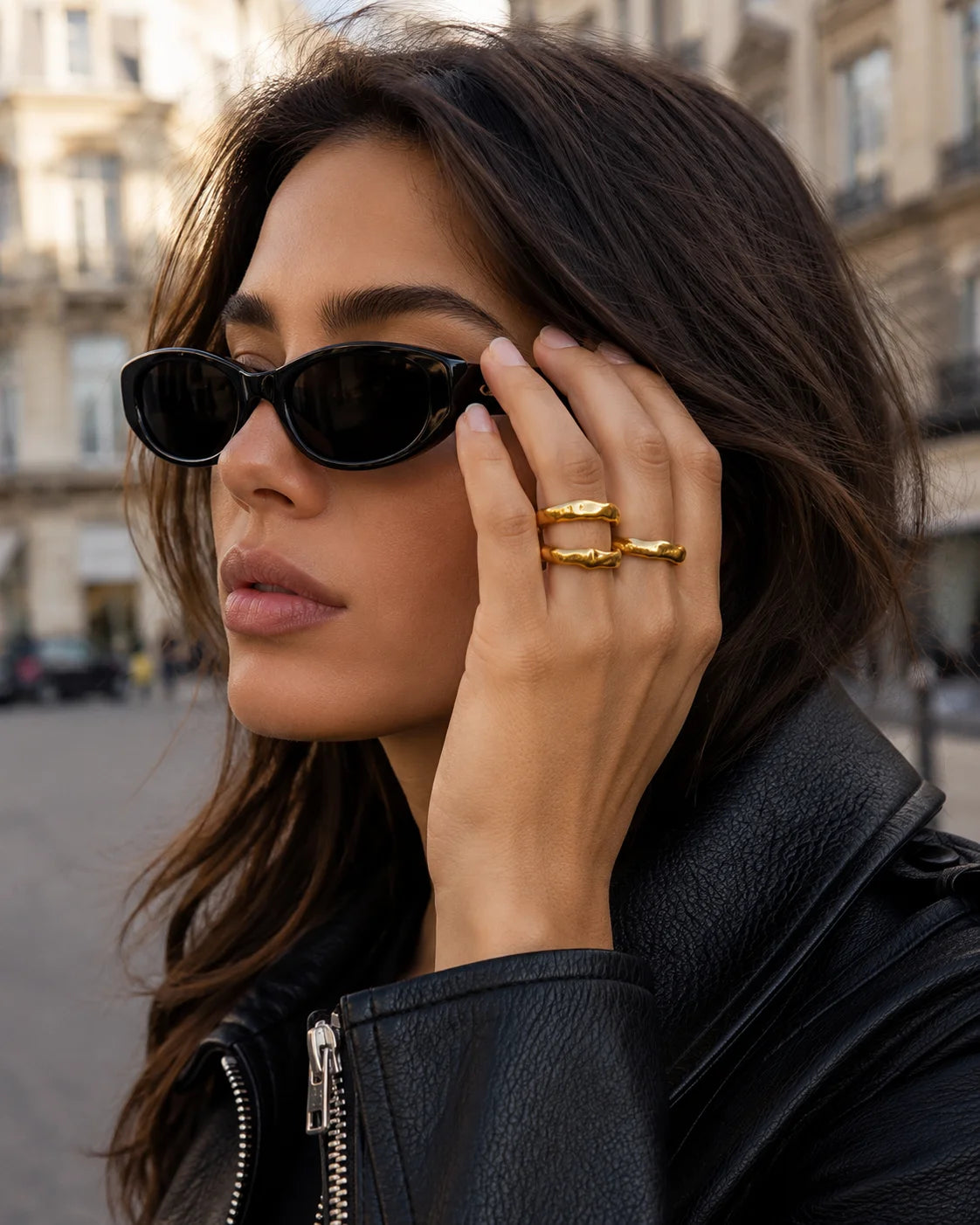 Anillo Ondulado Dorado de Acero