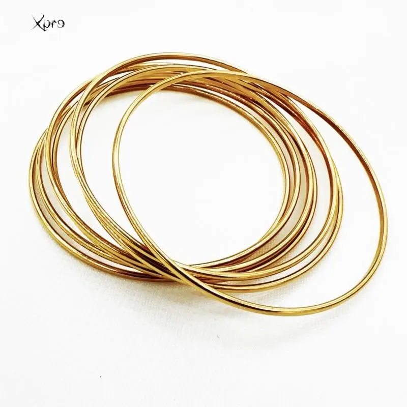 Pulsera Redonda Minimalista Dorada