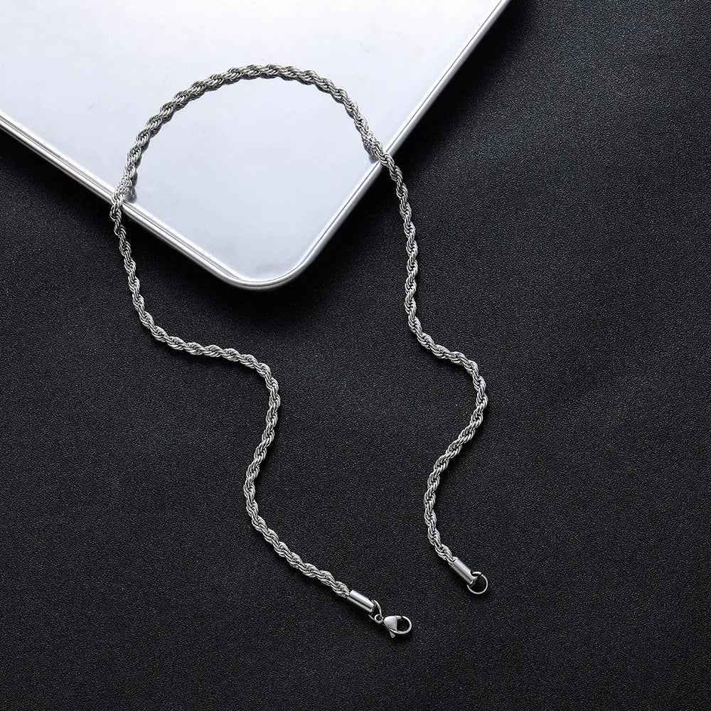 Collar de Acero con Cruz