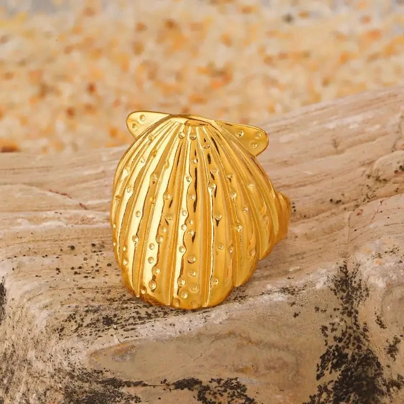 Anillo Abierto Vórtice Dorado de Acero